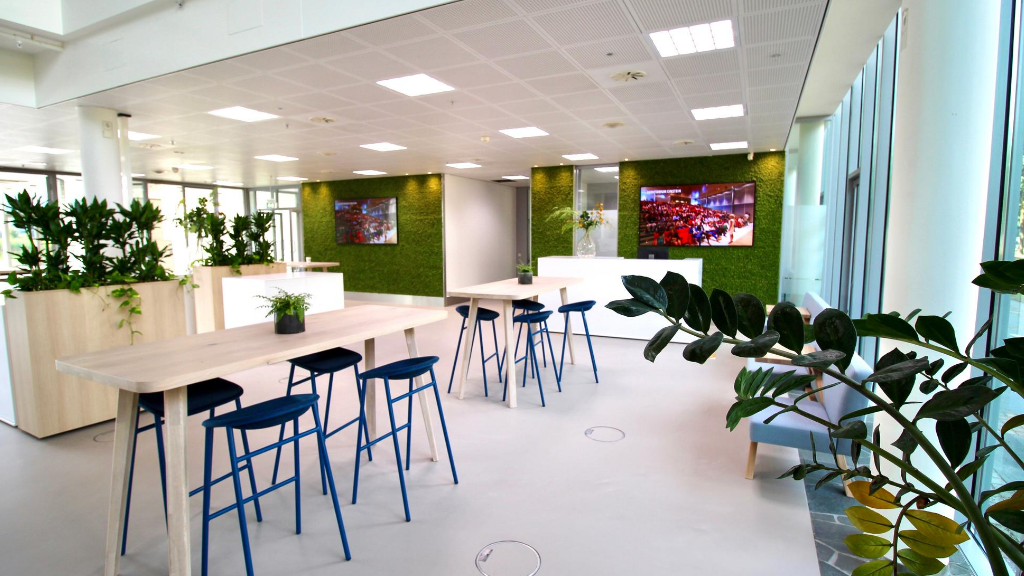 Conference Center op High Tech Campus vernieuwd: ‘Deze plek ademt innovatie, net als de Campus zelf‘