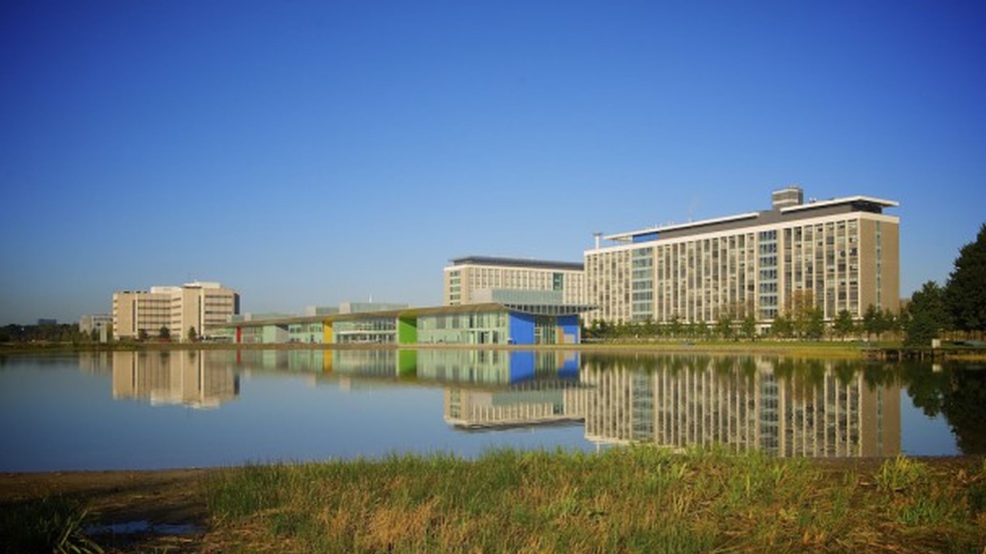 High Tech Campus recognised as official facilitator for startup visas